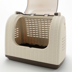 pet carrier with window open